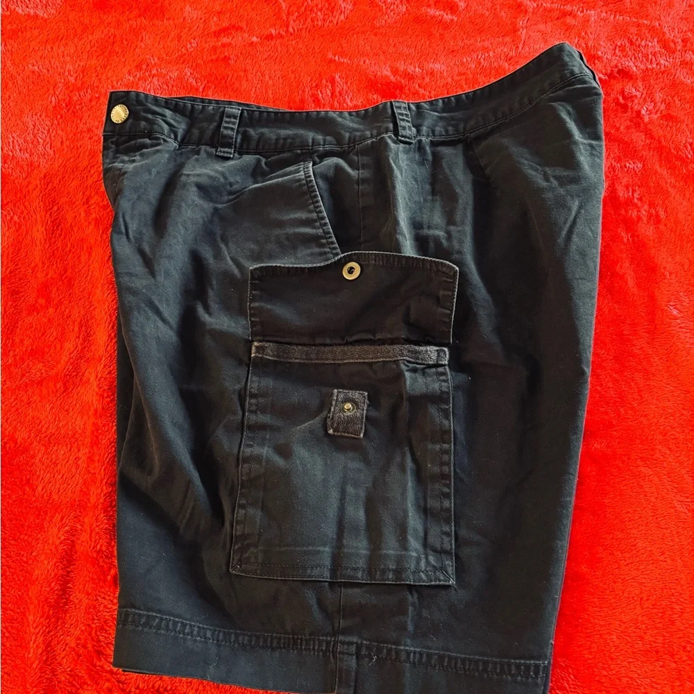 Ralph Lauren Women Black Cargo Shorts - Picture 2 of 12
